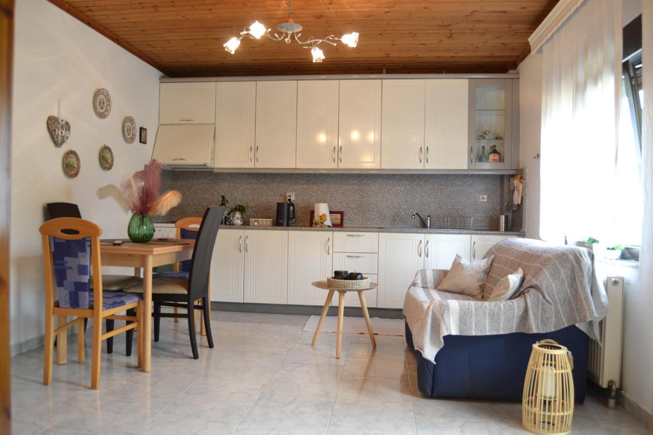 Lazatka Flat In Capital Chora Apartment Самотраки Екстериор снимка